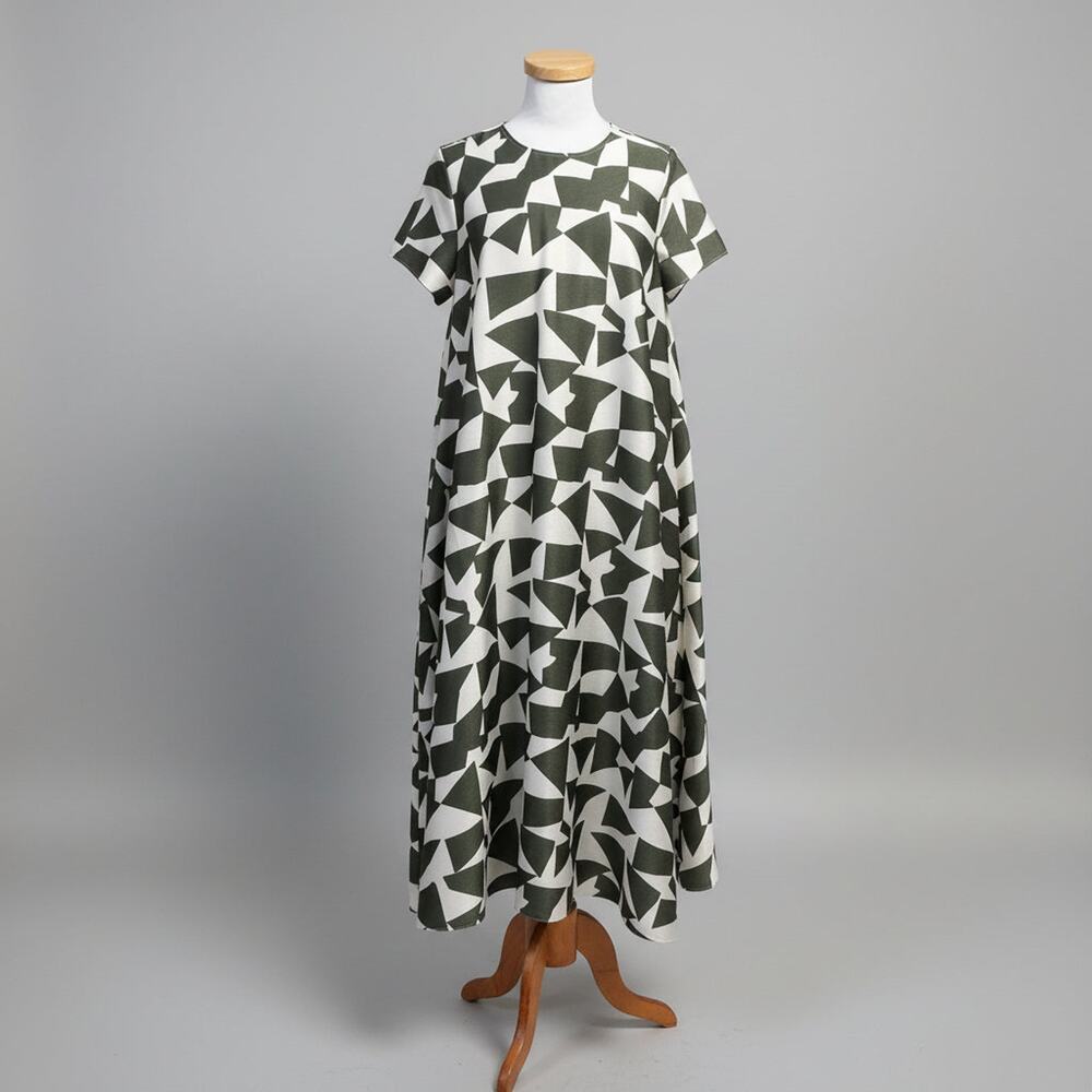 Banana Republic olive and cream print Aurelia crepe maxi dress, size XS/Petite